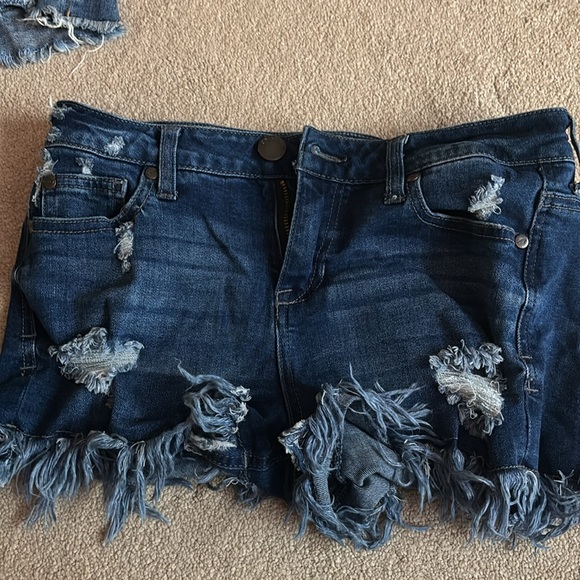 White and Jean shorts. Express and cp jeans - Picture 6 of 12